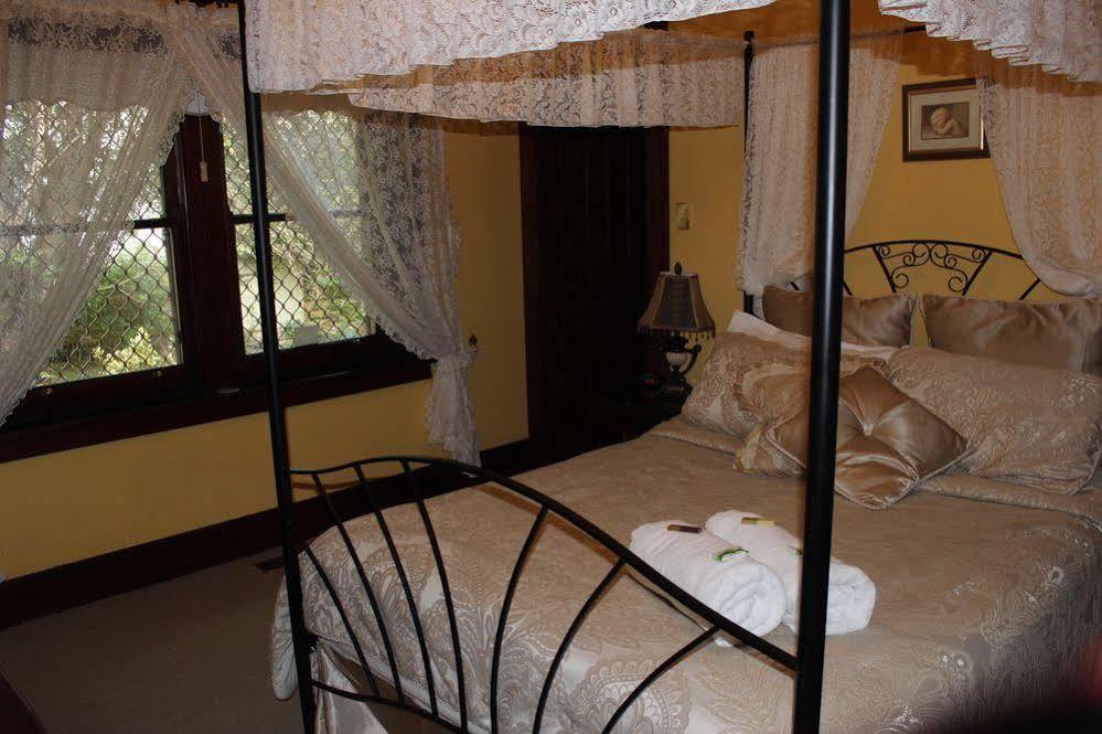 วินดราไดน์ บูติค เบด แอนด์ เบรคฟาสท์ Bed & Breakfast คาทุมบา ภายนอก รูปภาพ