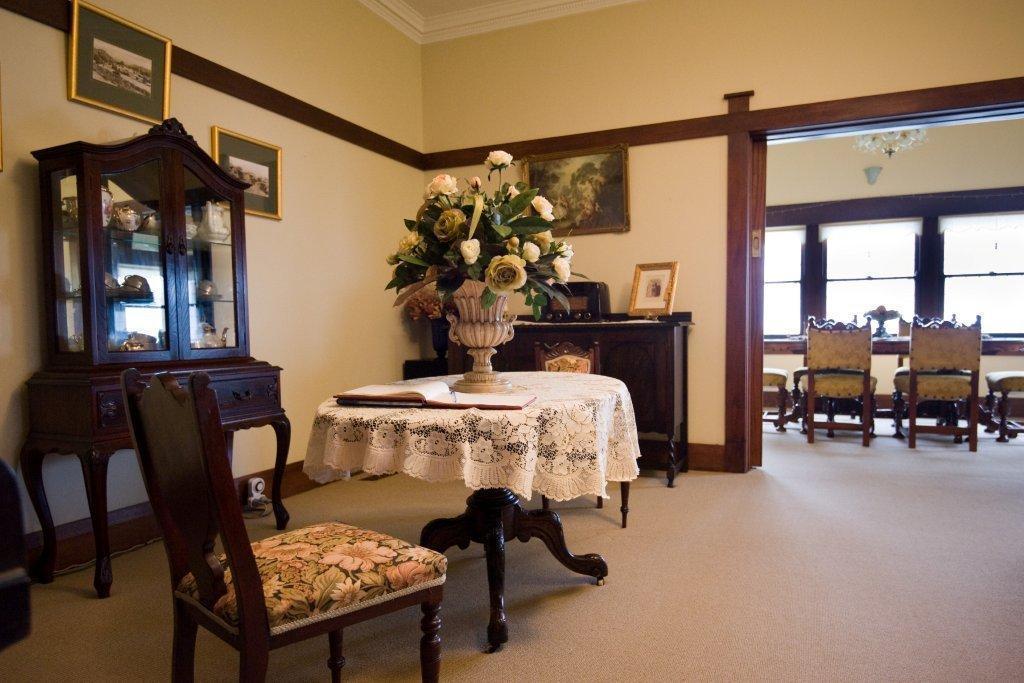 วินดราไดน์ บูติค เบด แอนด์ เบรคฟาสท์ Bed & Breakfast คาทุมบา ภายนอก รูปภาพ